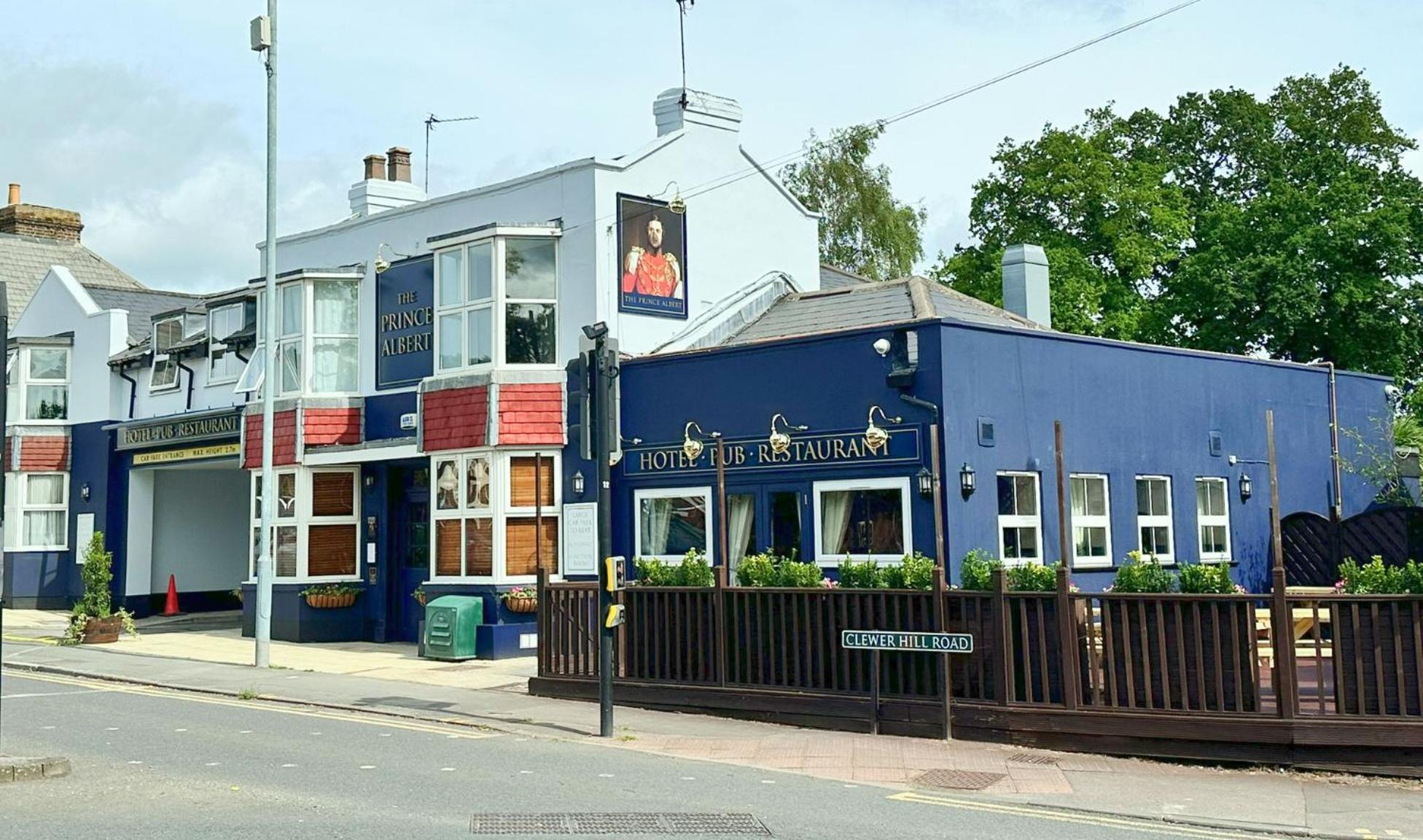 The Prince Albert Pub & Hotel Windsor Exterior photo